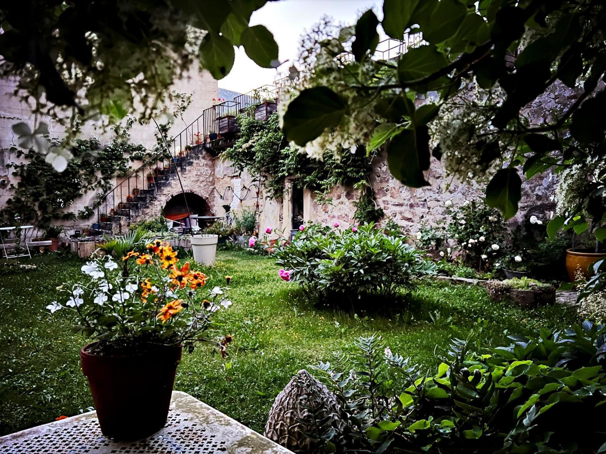 Maison Beurdelaine Аваллон Экстерьер фото